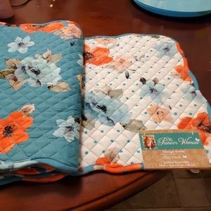 4 Pioneer woman placemats
